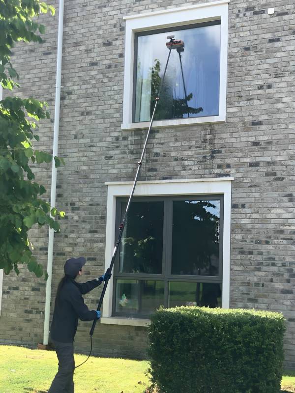 Window Cleaning Exterior