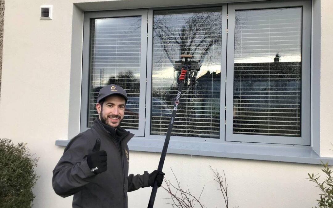 Why Booking a Professional Window Cleaner in Advance is a Bright Idea